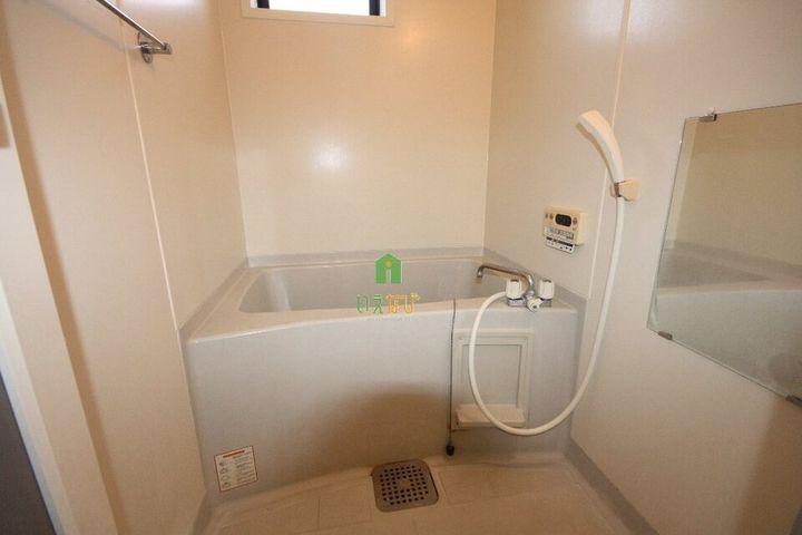 グレイスフル屋島 B棟101の風呂