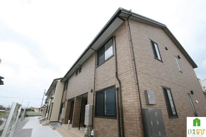 ウルス カンパーニュ205の外観