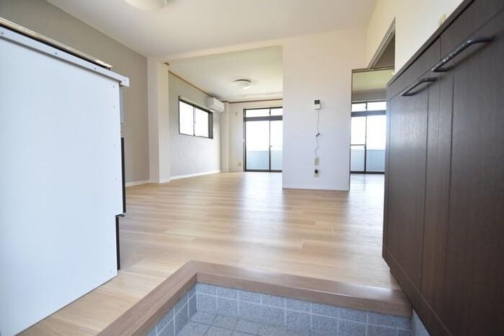 ハイツ・タイチ Ⅱ棟2-1の玄関