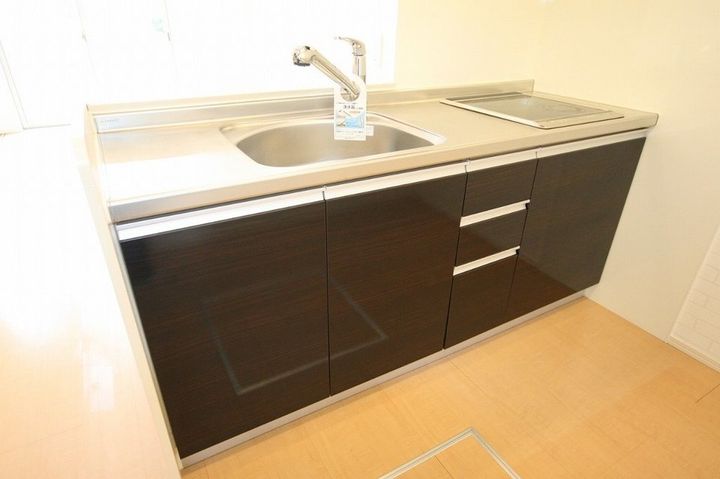 リーバス・E・イノセント C102のキッチン