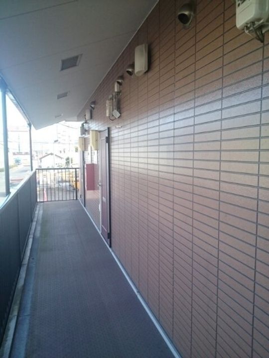 イグレック楯 B203の周辺