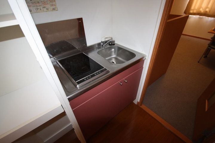 レオパレスさぬき104のキッチン