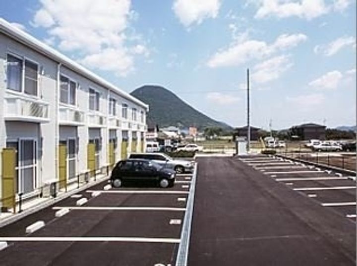 レオパレス華110の外観