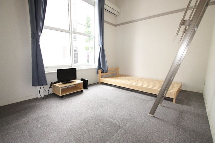 レオパレスさくら109の居間