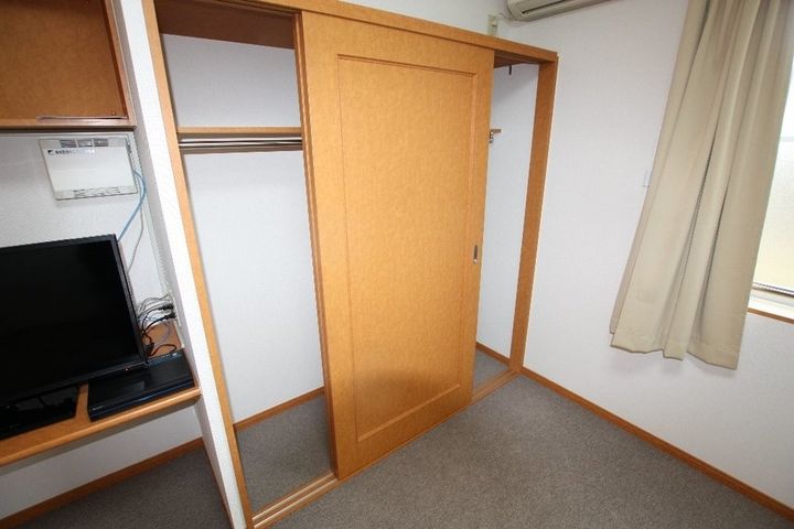 レオパレスニュー屋島202の内装