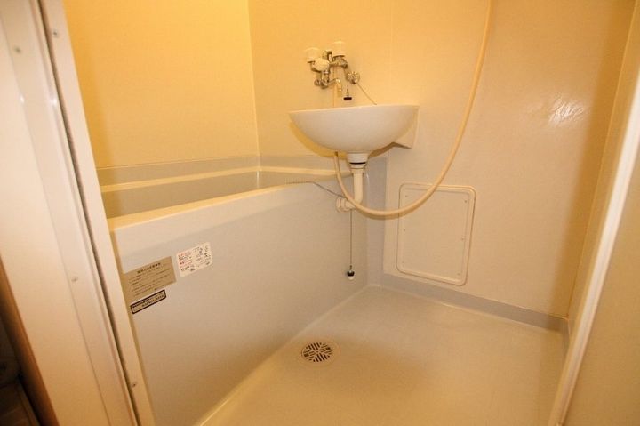 レオパレスリリアンス208の風呂