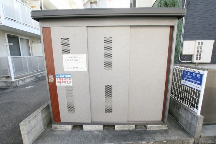 レオパレス瓦町202の周辺