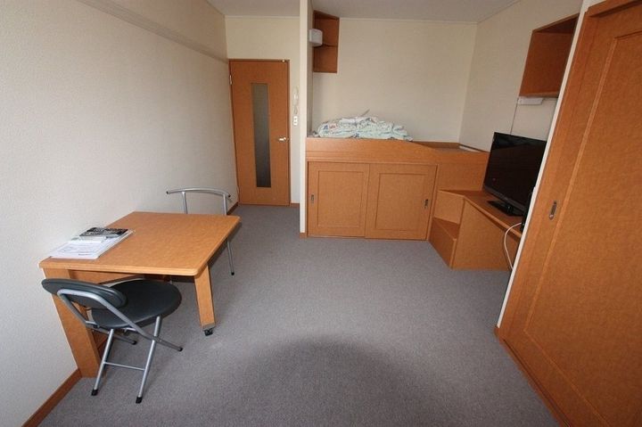 レオパレスサンシャイン26204の居間