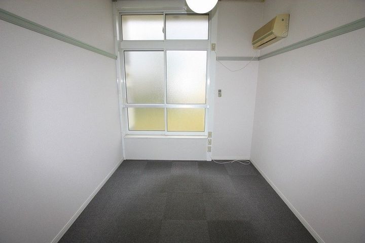 レオパレスSeto Lands M&K101の居間