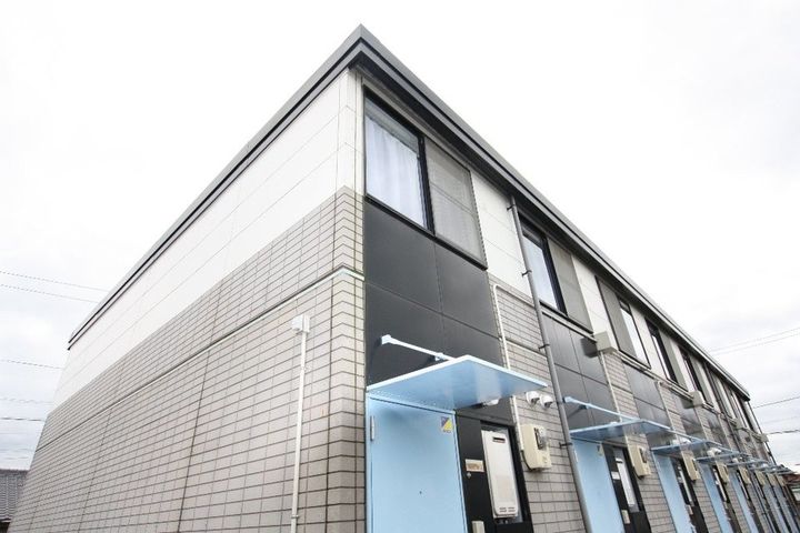 レオパレスWing107の外観