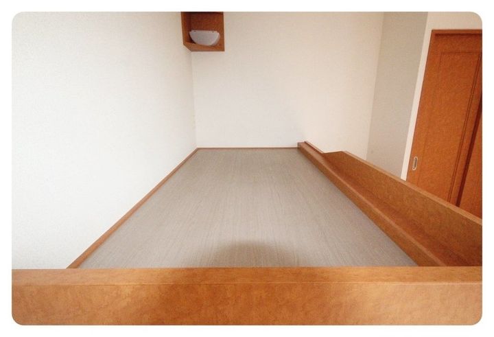 レオパレスさぬき206の寝室