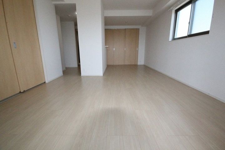 クラール上福岡801の居間