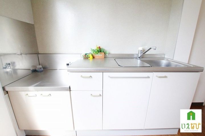 フレグランスKOZAI B棟202のキッチン