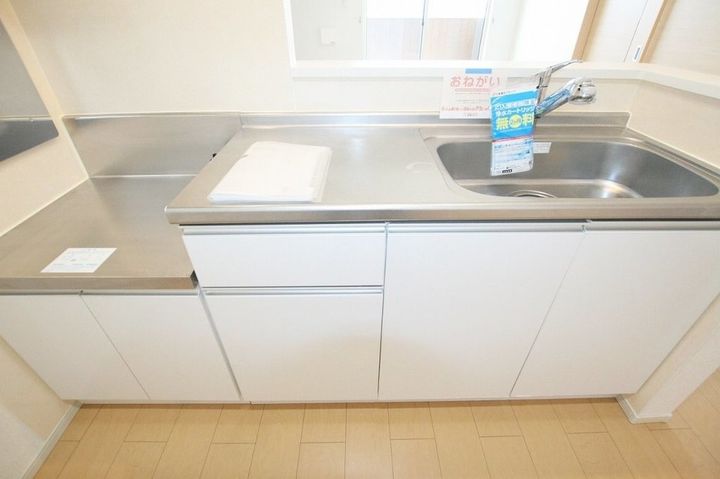 オーブ下田井D201のキッチン