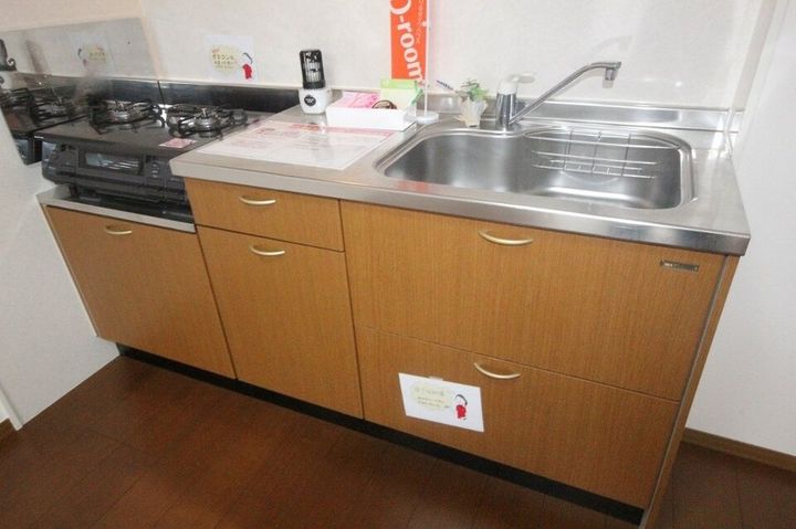 アーバンハイツ28 A棟103のキッチン