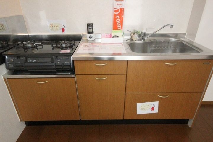 アーバンハイツ28 A棟103のキッチン