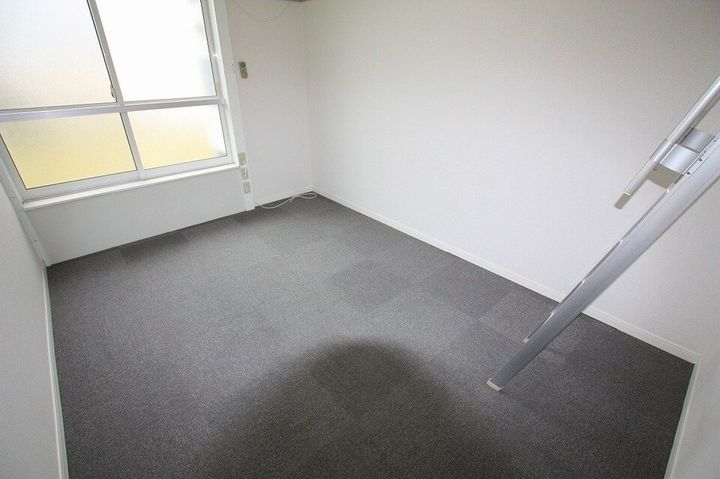 レオパレスさくら101の居間