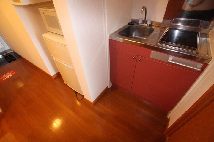 レオパレスVinghtSix103のキッチン