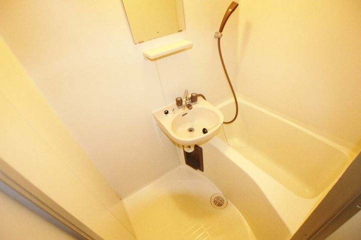 レオパレス藤塚104の風呂