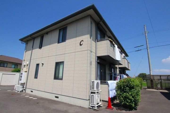 YMハイツ C棟101の外観