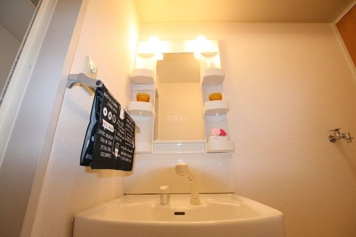YMハイツ C棟101の内装