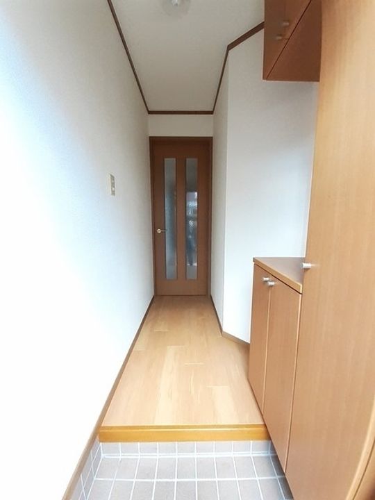 エターナル・パレスB101の玄関