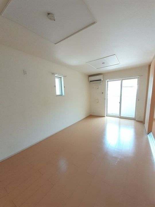 ネオ・レジデンスB202の居間