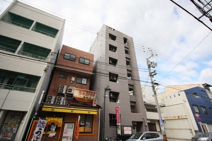 グレース栗林401の外観