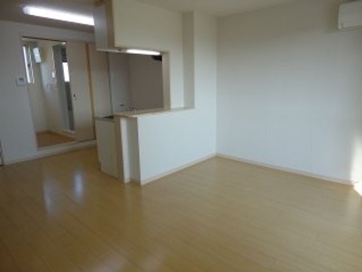 ソラール202の居間