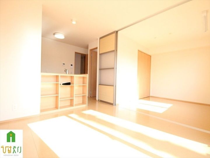 クレール C棟202の居間