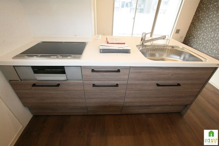 Urban Vista 中央町401のキッチン