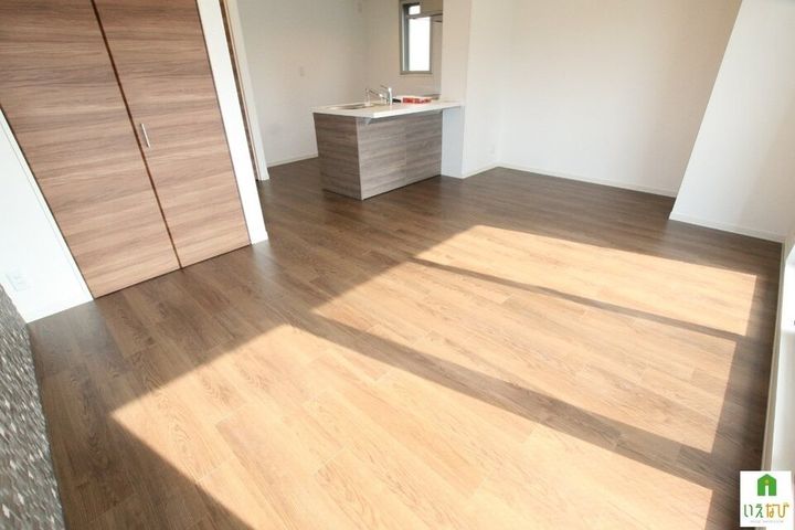 Urban Vista 中央町401の居間