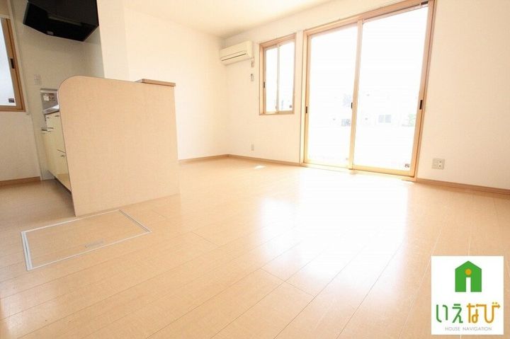 フォレストⅡ B棟102の居間