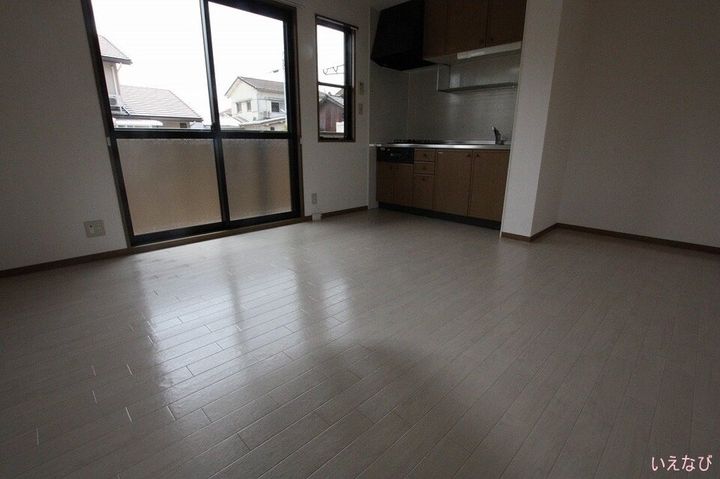 グランツ松島A101の居間