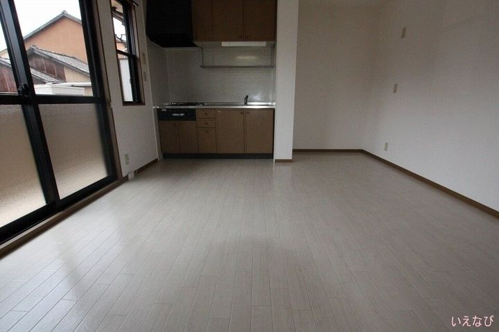 グランツ松島A101の居間