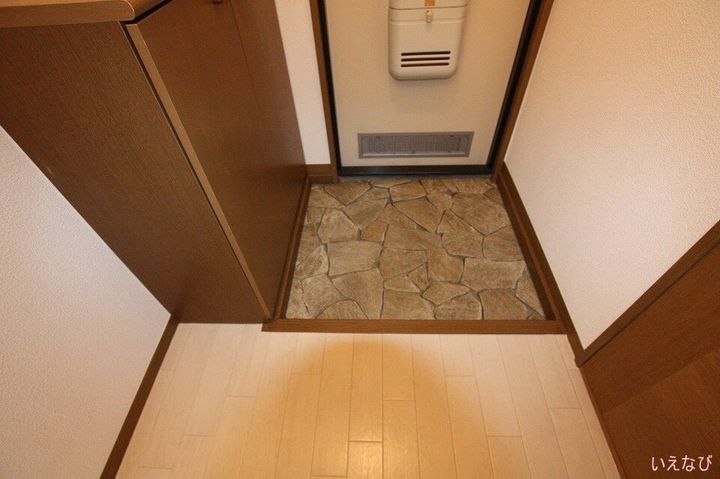 グランツ松島A101の玄関