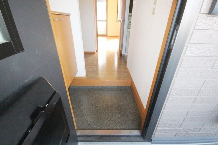 モーニンググローリー102の玄関