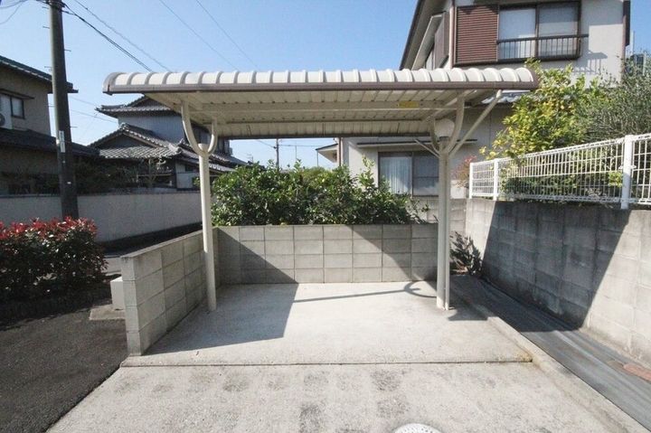 カムフィスペース103の周辺