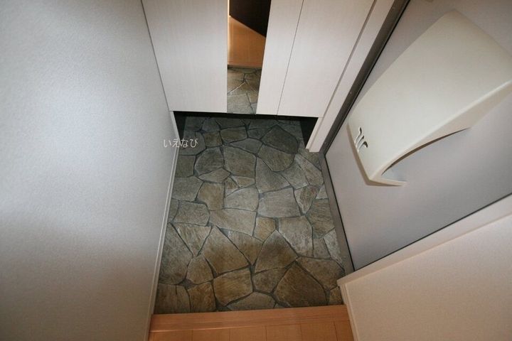 ラ・リオン101の玄関