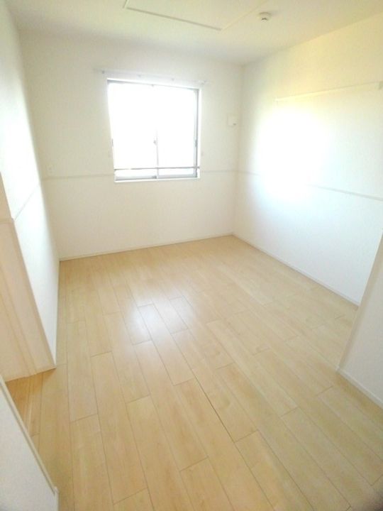 クラール土器町B201の居間