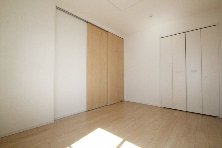 サンテクラージュ木太町A202の居間