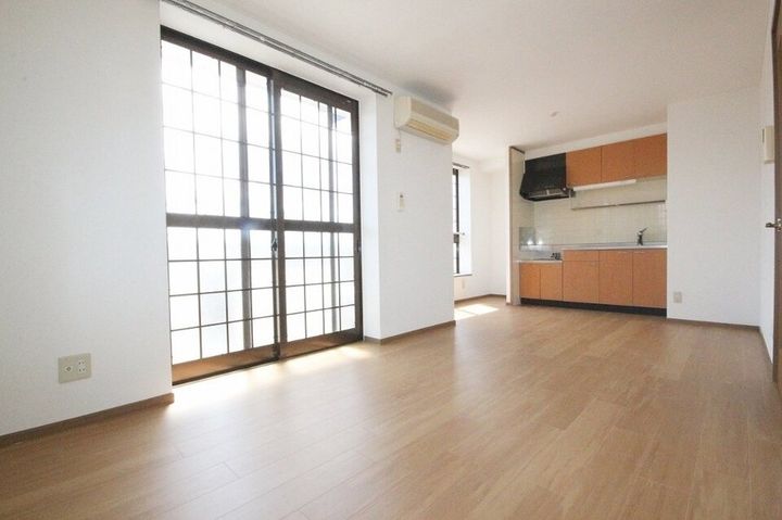 メゾニティ―A203の居間