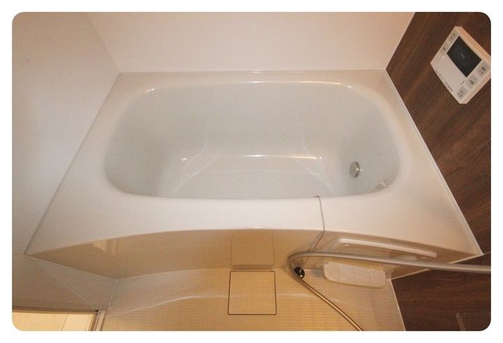 ユニヴェール D棟102の風呂