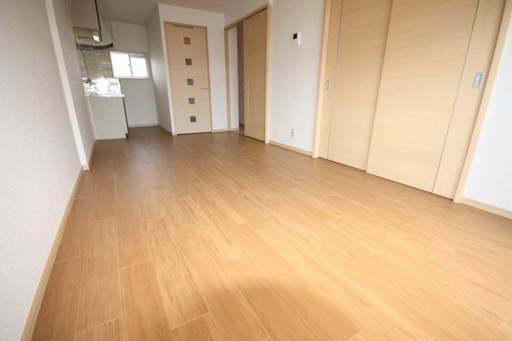 エルディム川善202の居間