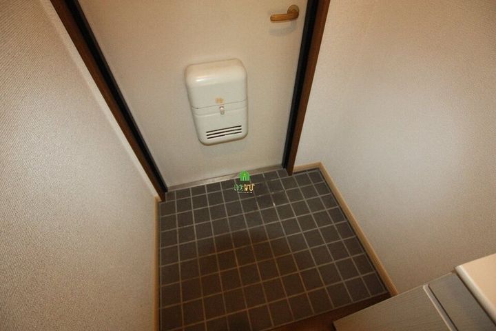 ANNEX-Ⅱ301の玄関