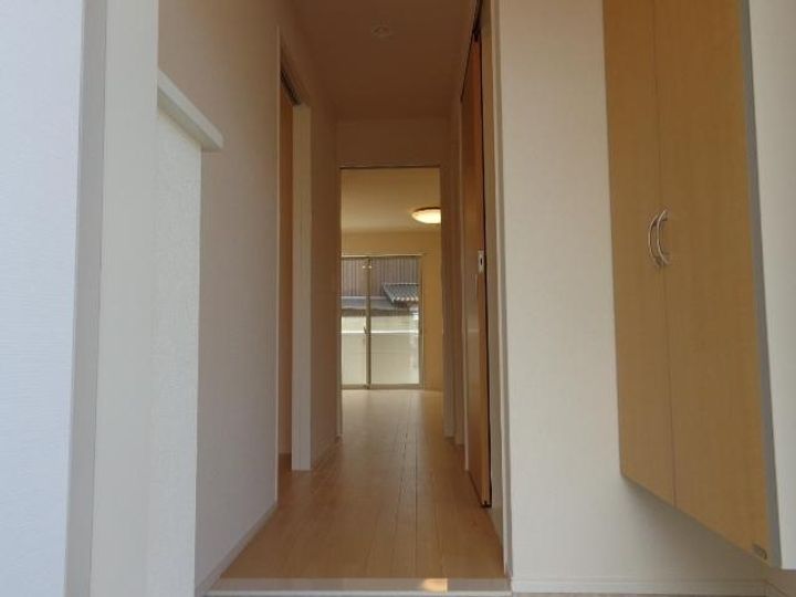 トライアングル201の居間