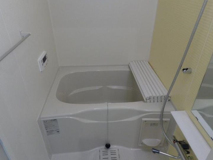 トライアングル201の風呂