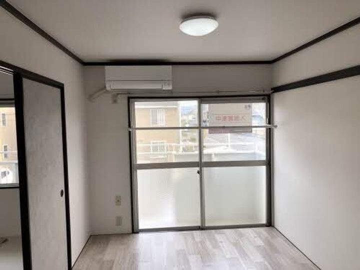 シーサイド・ハイツA棟201の居間