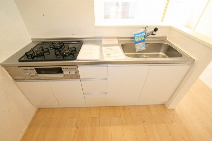 アグレアーブルⅡ203のキッチン