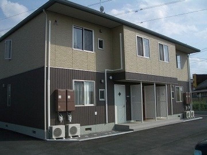 フロンティア綾川 B棟202の外観